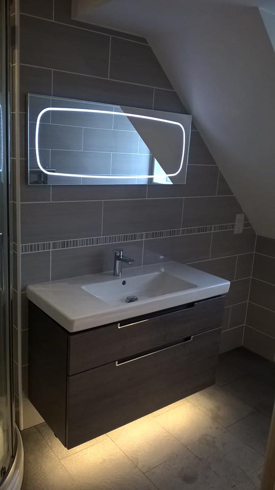Wall hung vanity unit and lit mirror